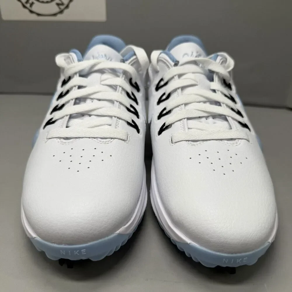Nike golfing accents